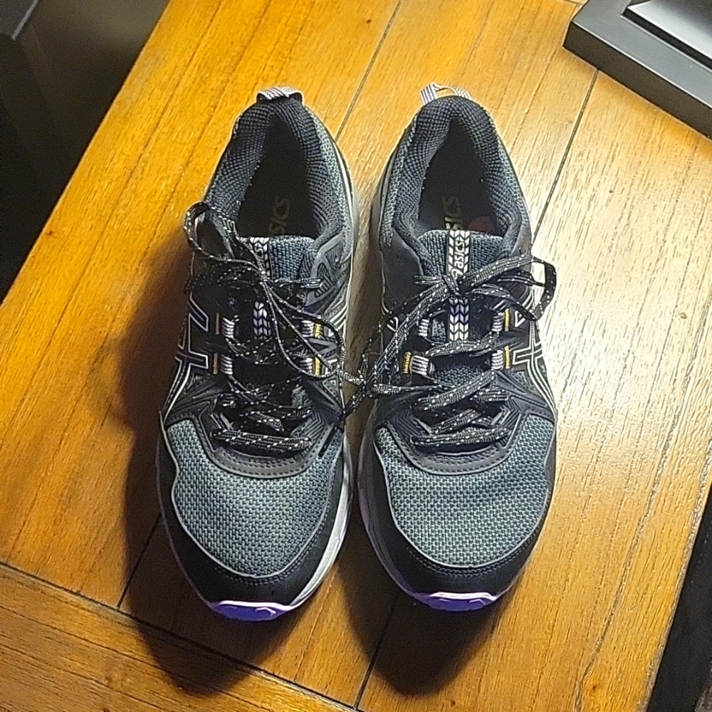 WOMEN'S ASICS GEL VENTURE 8 TRAIL RUNNING SHOES